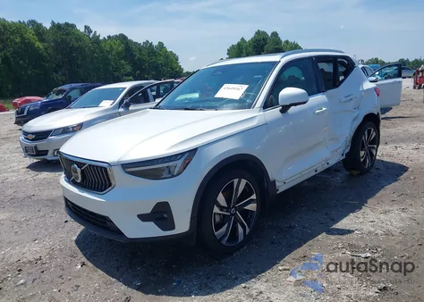 2023 Volvo Xc40 B4 Plus Bright Theme from USA, damaged, VIN YV4K92HN0P2910317